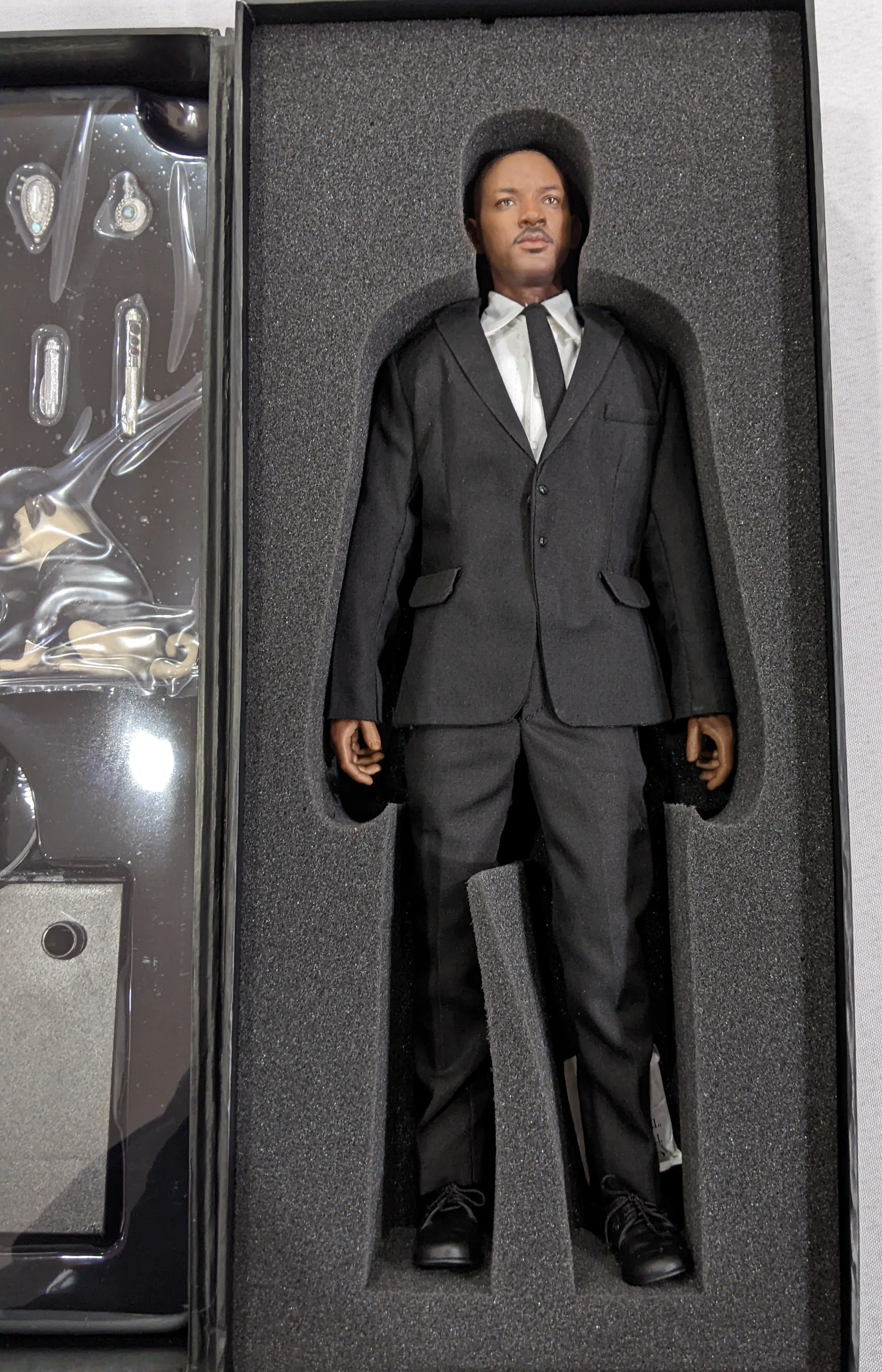 Enterbay Real Masterpiece 1/6 Men In Black MIB 3 Agent J Sixth Scale Action Figure *Open Box*