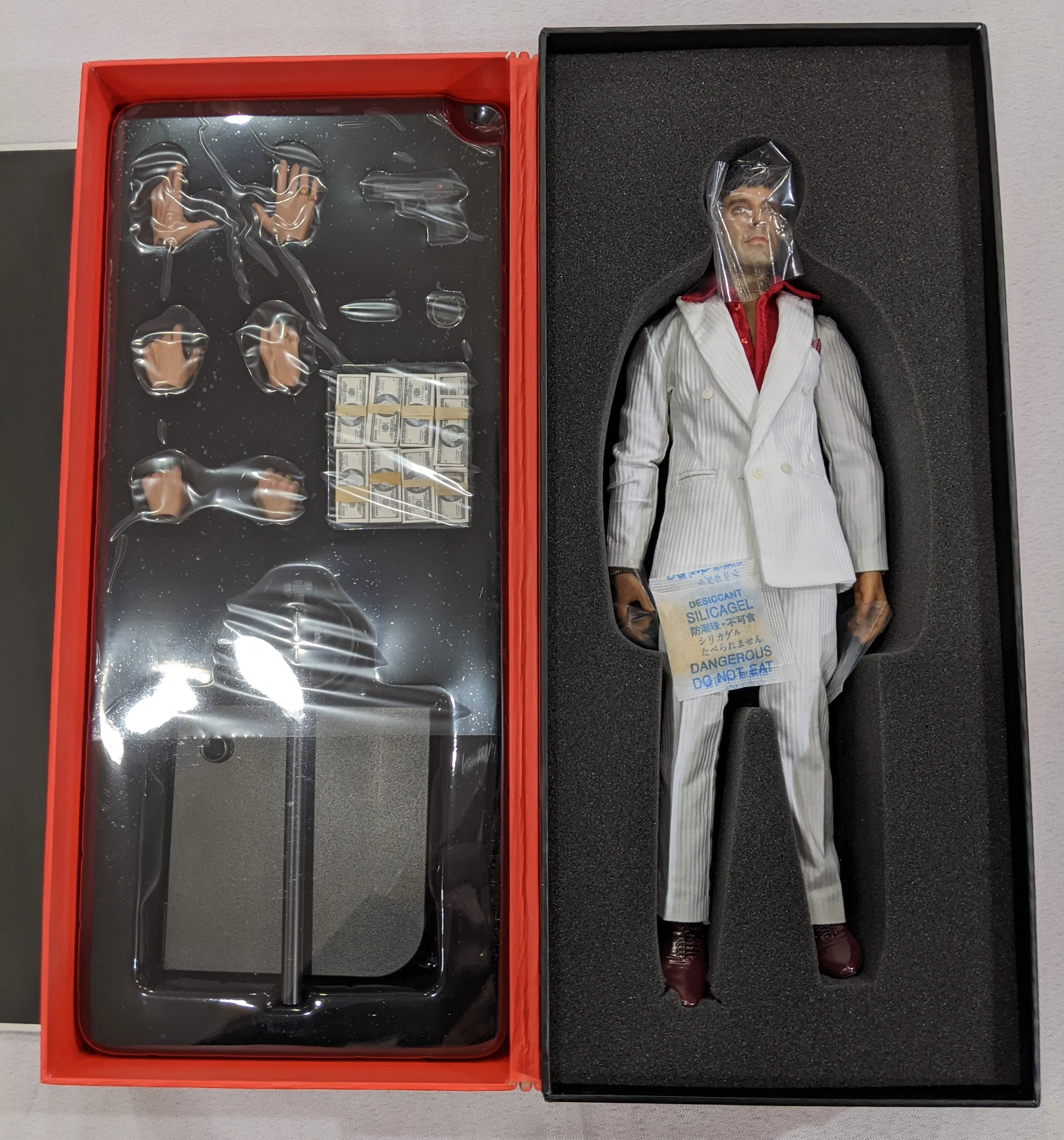 Enterbay Real Masterpiece 1/6 Scarface Tony Montana (The Respect Ver.) Sixth Scale Action Figure *Open Box*