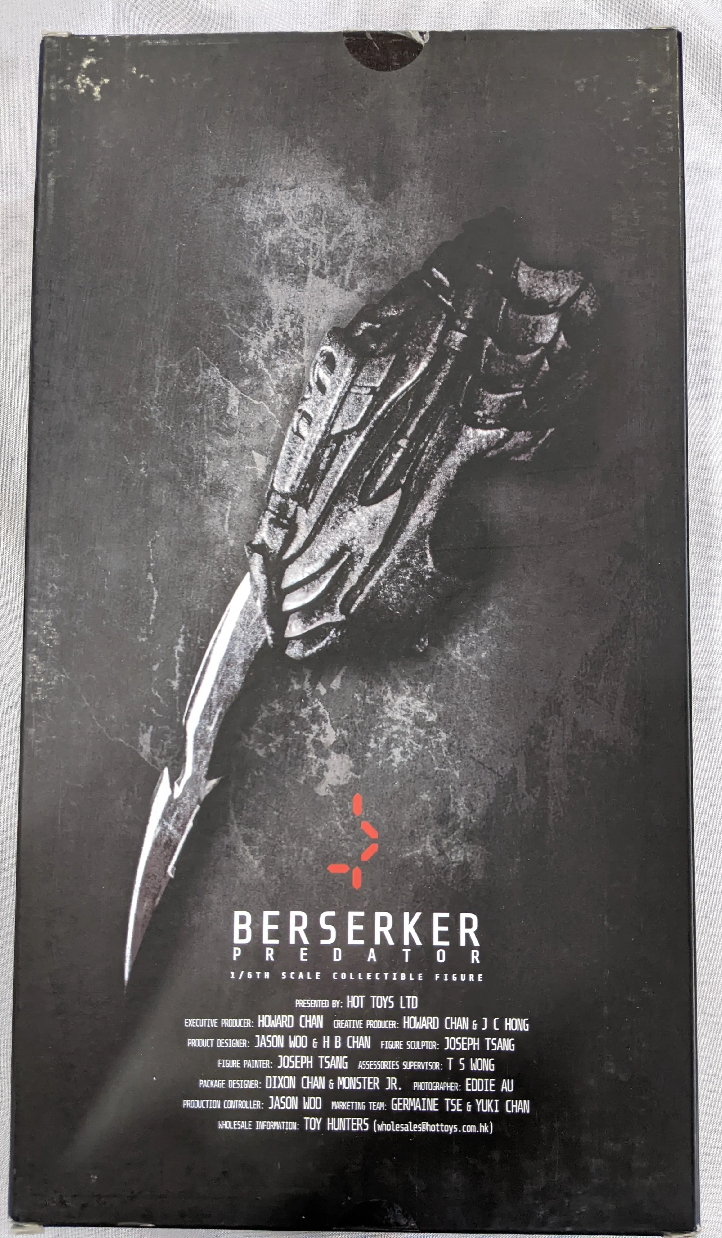 Hot Toys 1/6 Berserker Predator Sixth Scale Figure MMS130 *Open Box*